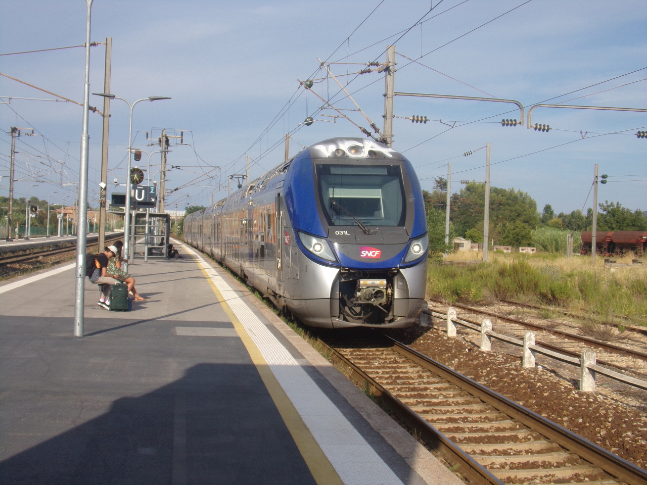 ,Regio2N sur un TER Menton-Marseille le 16 Aout 2019.Un materiel sur la Relation Toulon-cannes est très sur capacitaire